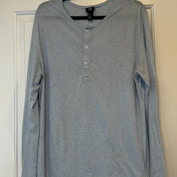 H&M Blue Shirt – Effortless Style for Every Day! - Picture 1 of 2